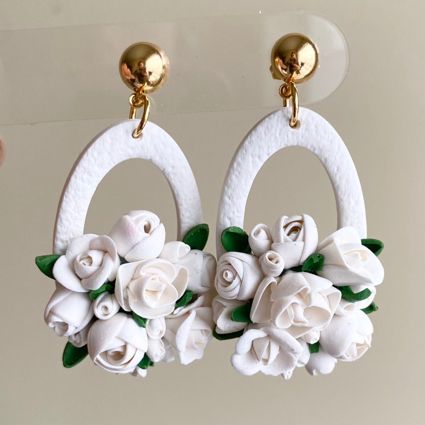 Handmade Polymer Clay Earrings, Floral Earrings, Dangle Earrings, White  Clay Earrings, Wood Earrings, Flowers, Gift for Her, Gift Idea